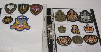 Lot 1243 - A collection of approximately 250 Canadian cloth trade , caps and formation badges.