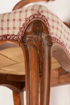 Lot 850 - Set of four Victorian walnut chairs