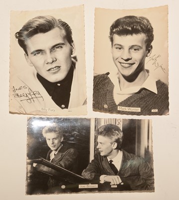 Lot 1121 - Celebrity Memorabilia.
