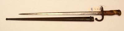 Lot 1267 - WWI French bayonet in metal scabbard.