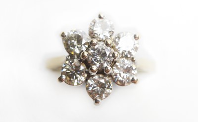 Lot 68 - A diamond cluster ring