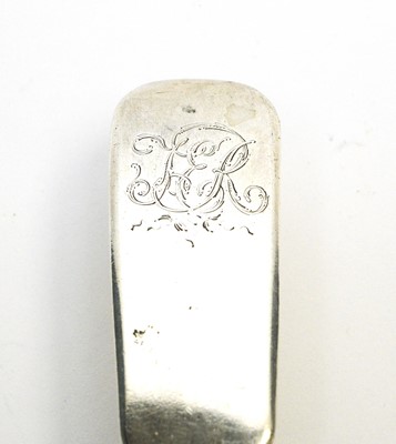 Lot 156 - A George III silver fish slice.