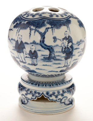 Lot 475 - Reproduction Chinese blue and white vase, Reproduction Chinese Wig stand. (2)