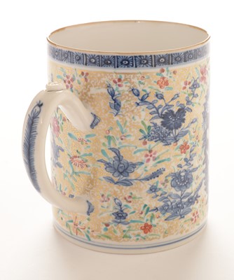 Lot 439 - Chinese famille rose mug
