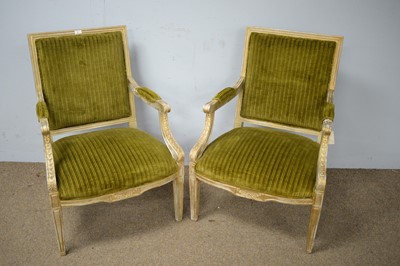 Lot 2 - Pair of 20th Century fauteuils