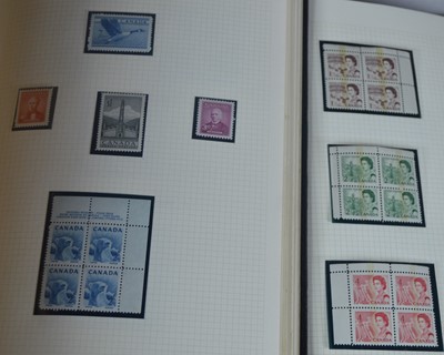 Lot 17 - Canada postage stamps.