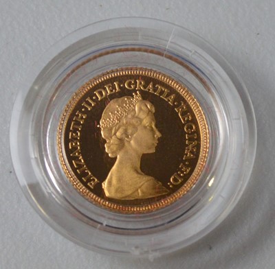 Lot 226 - Queen Elizabeth II gold proof half sovereign