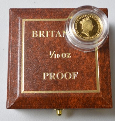 Lot 227 - Queen Elizabeth II gold proof £10 coin