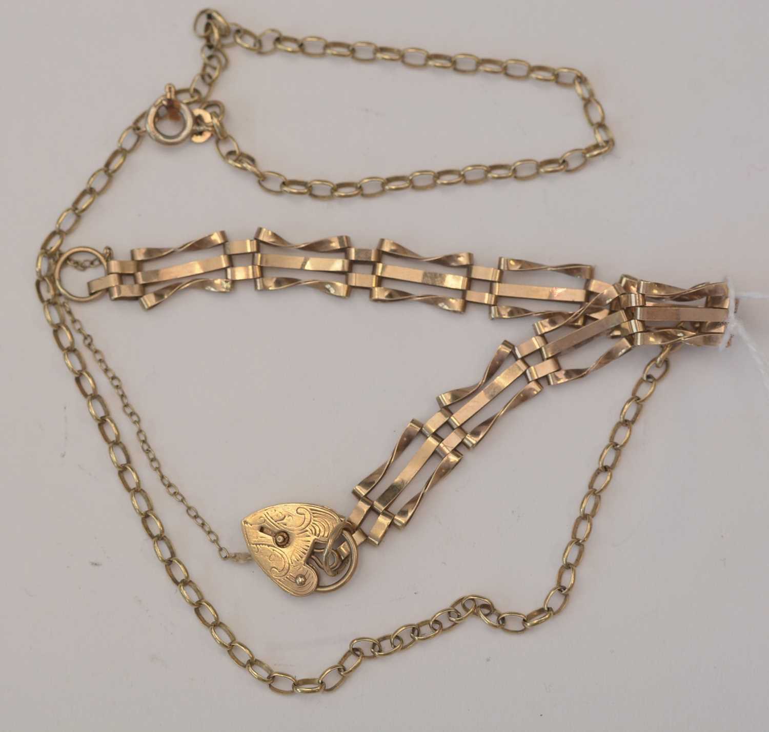 Lot 181 - Gold bracelet and chain
