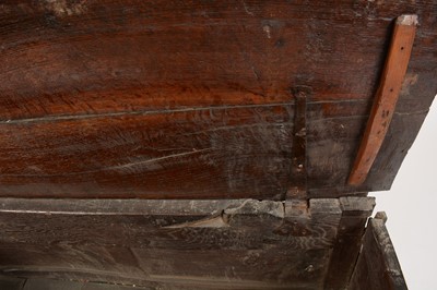 Lot 843 - 17th Century oak coffer