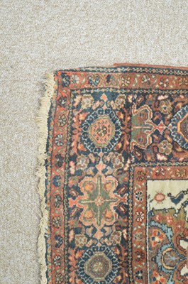 Lot 333 - Antique Farahan rug
