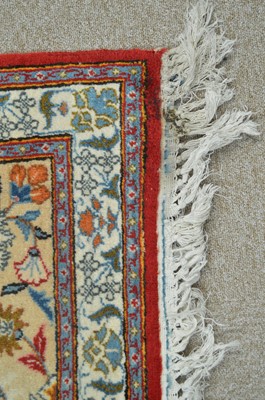 Lot 672 - Fine Kashan carpet