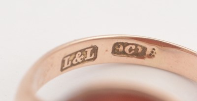 Lot 103 - Intaglio signet ring