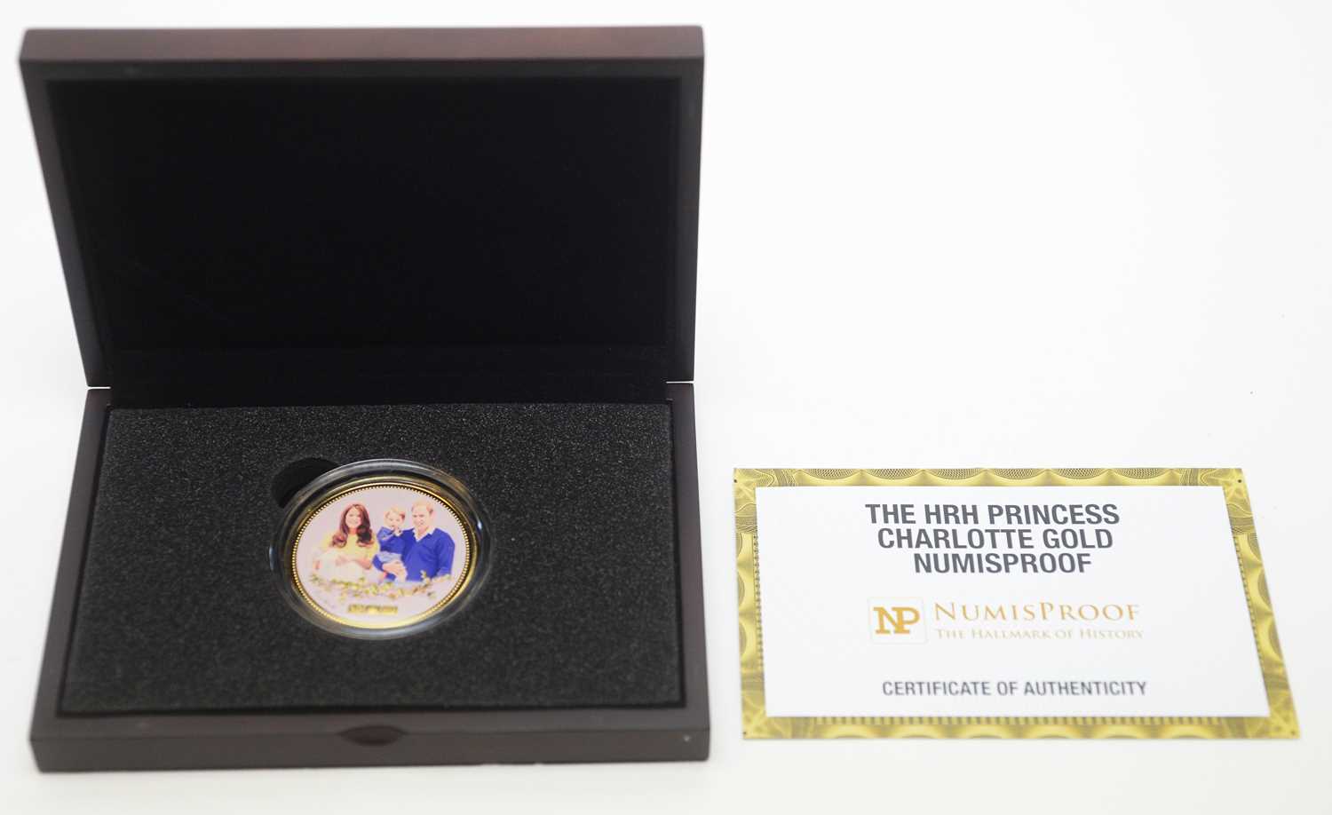 Lot 9 - A 9ct gold medallion Commemorating the Birth of Princess Charlotte