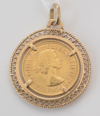 Lot 288 - Elizabeth II gold sovereign in 9ct. yellow gold pendant mount.