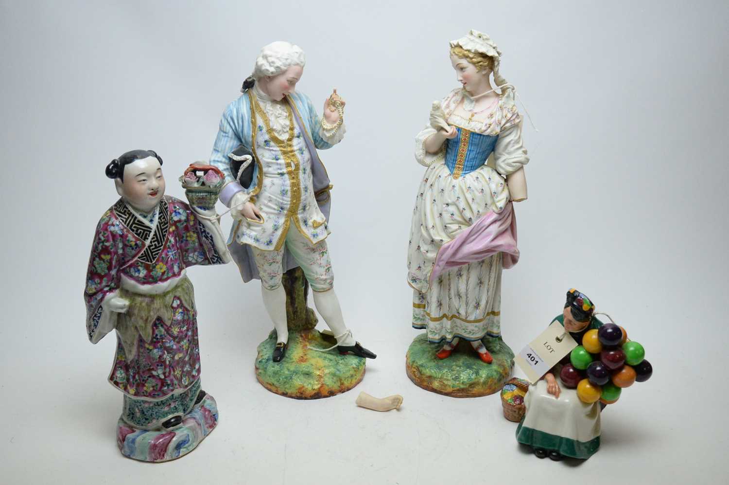Lot 401 - A selection of Royal Doulton Figurines.