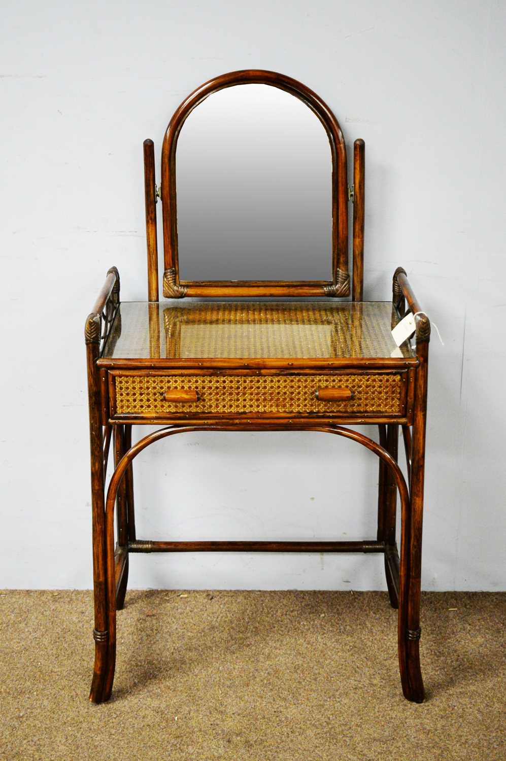 Lot 86 - An early 20th Century bentwood and canework washstand