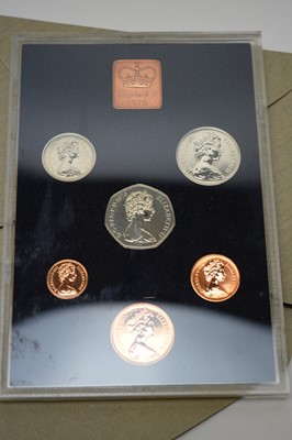 Lot 39 - Royal Mint and Isle of Man annual coin sets