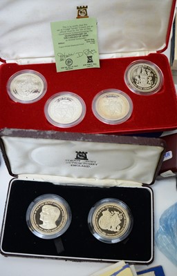 Lot 42 - Commemorative metal coins