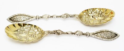 Lot 171 - A pair of Victorian Scottish silver berry spoons