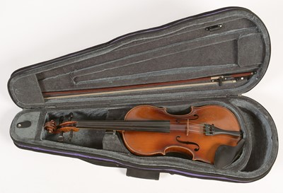 Lot 763 - German Amati style violin