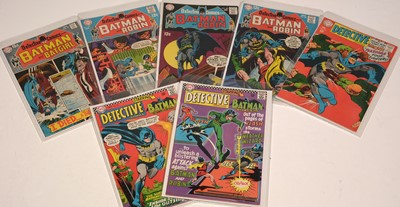 Lot 1324 - Detective Comics.