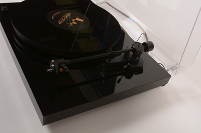 Lot 733 - A Pro-Ject audio systems turntable.