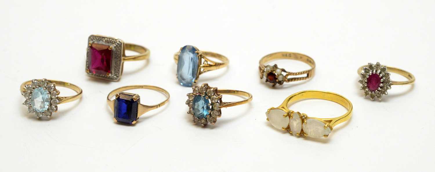 Lot 217 - A selection of eight gem set rings