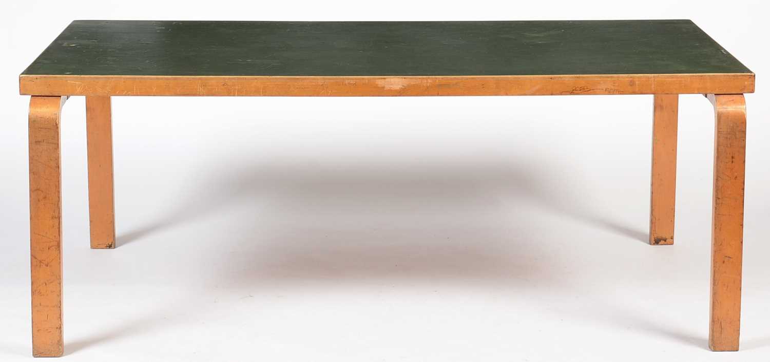 884 - Alvar Aalto for Finmar Ltd, a birch and plywood dining table