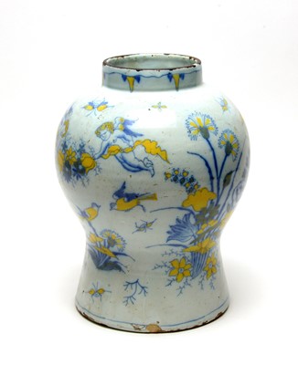 Lot 523 - 18th Century Delftware vase