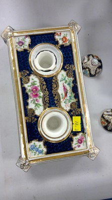 Lot 323 - A selection of various decorative ceramics.