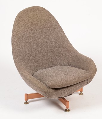 Lot 796 - A moulded foam swivel chair