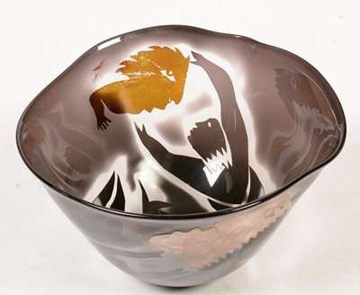 Lot 730 - Glass bowl by Steven Newell