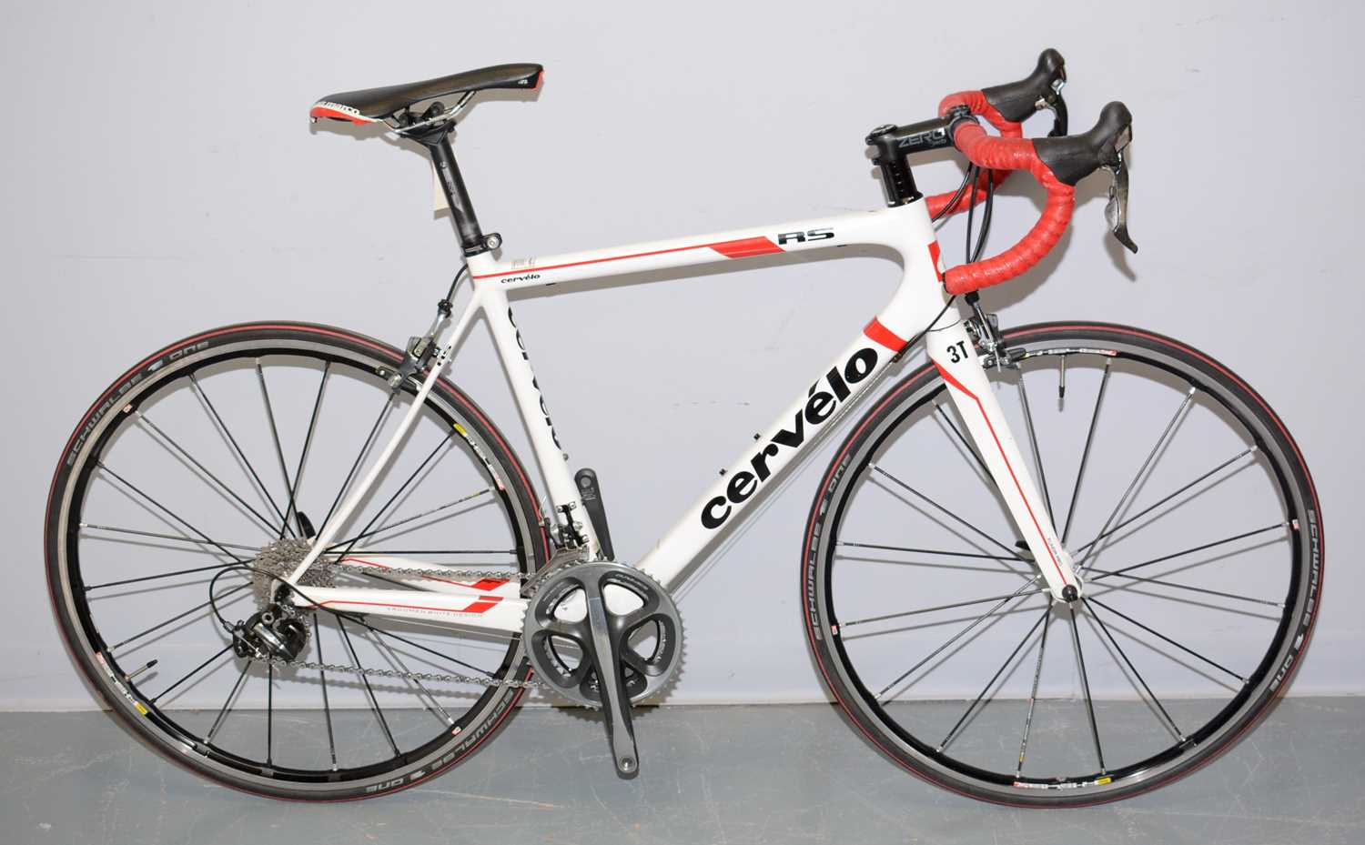 Lot 523 - A Cervelo RS carbon-framed road bicycle