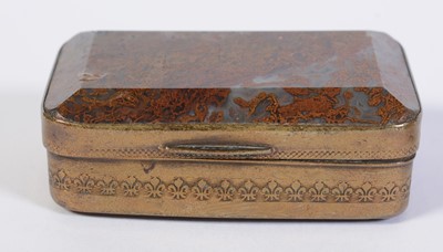 Lot 213 - Three 19th C snuff boxes; and an agate box.