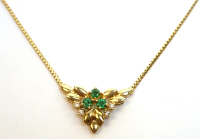 Lot 179 - Emerald and diamond necklace