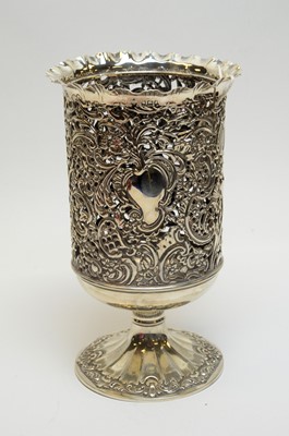 Lot 264 - Silver siphon stand