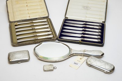 Lot 293 - A selection of silver items