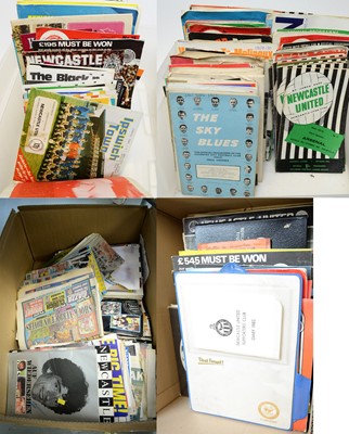 Lot 1251 - A large collection of 1960s football programmes