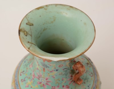 Lot 308 - Chinese vase