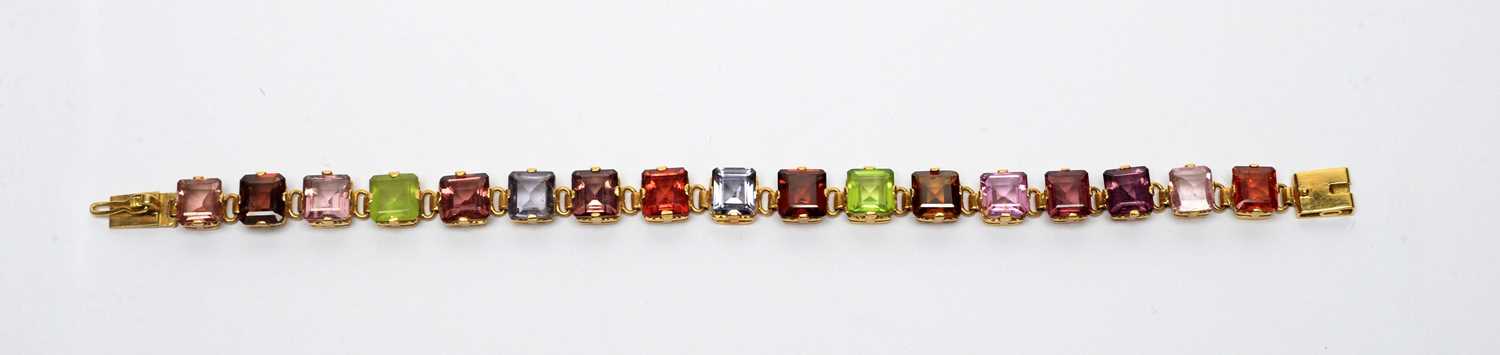 Lot 88 - A gem-stone bracelet