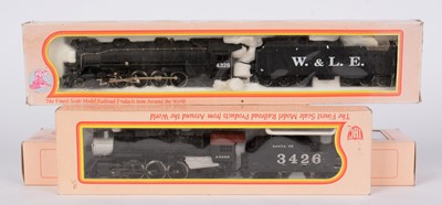 Lot 142 - Thee IHC HO-gauge model steam locomotives and tenders