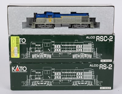 Lot 206 - Three Kato HO-gauge diesel electric locomotives