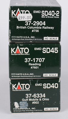 Lot 207 - Three Kato HO-gauge diesel electric locomotives