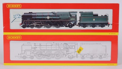 Lot 266 - Two Hornby 00-gauge steam locomotives and tenders