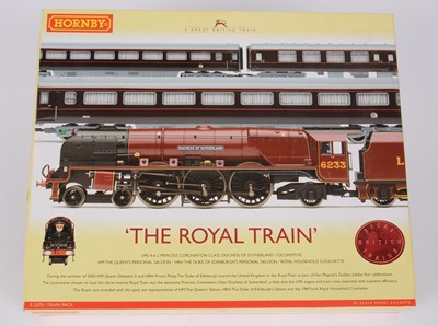 Lot 283 - Hornby 00-gauge R2370 The Royal Train