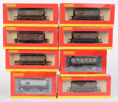 Lot 291 - Hornby 00-gauge freight stock including BR 21 ton hoppers