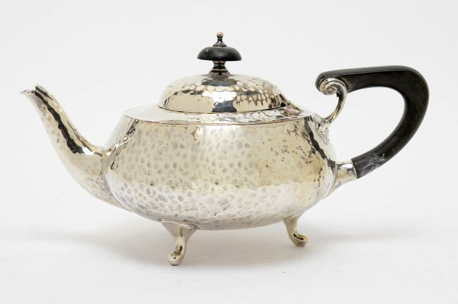 Lot 149 - An Arts & Crafts silver teapot, by Charles Edwards
