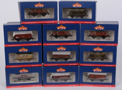 Lot 361 - Twenty Bachmann 00-gauge freight stock items