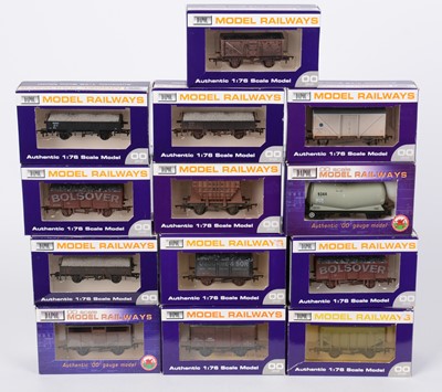 Lot 367 - Dapol 00-gauge model railway rolling stock